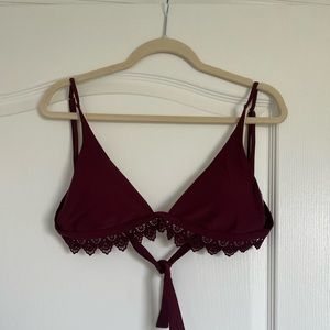 Kendall & Kylie bikini top, Size L, burgundy